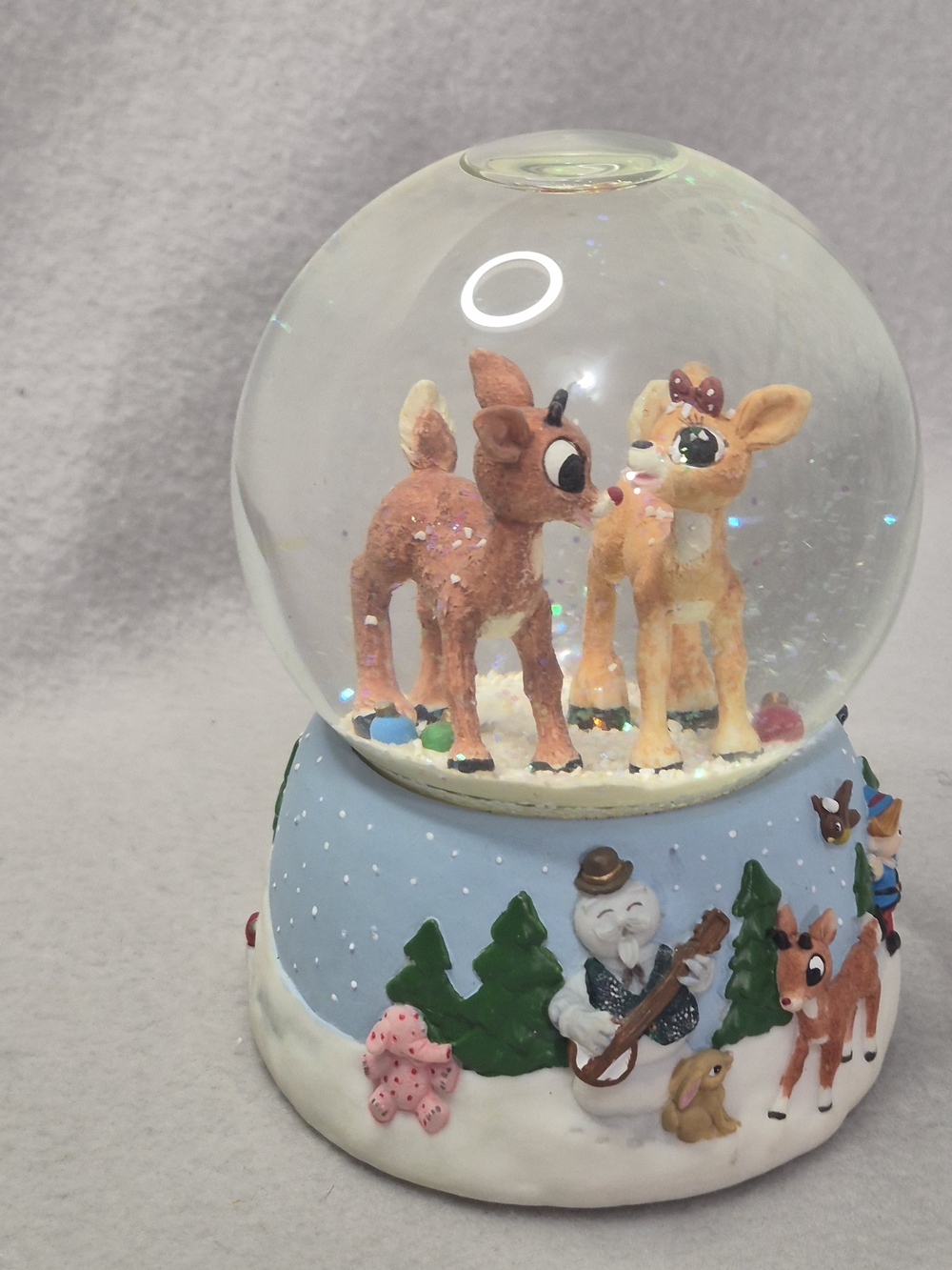Rudolph & Clarice Musical Snow Globe – Enesco 2001